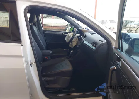 2024 Volkswagen Tiguan 2.0T Se R-Line Black z USA, uszkodzony, nr VIN 3VVCB7AX1RM043852